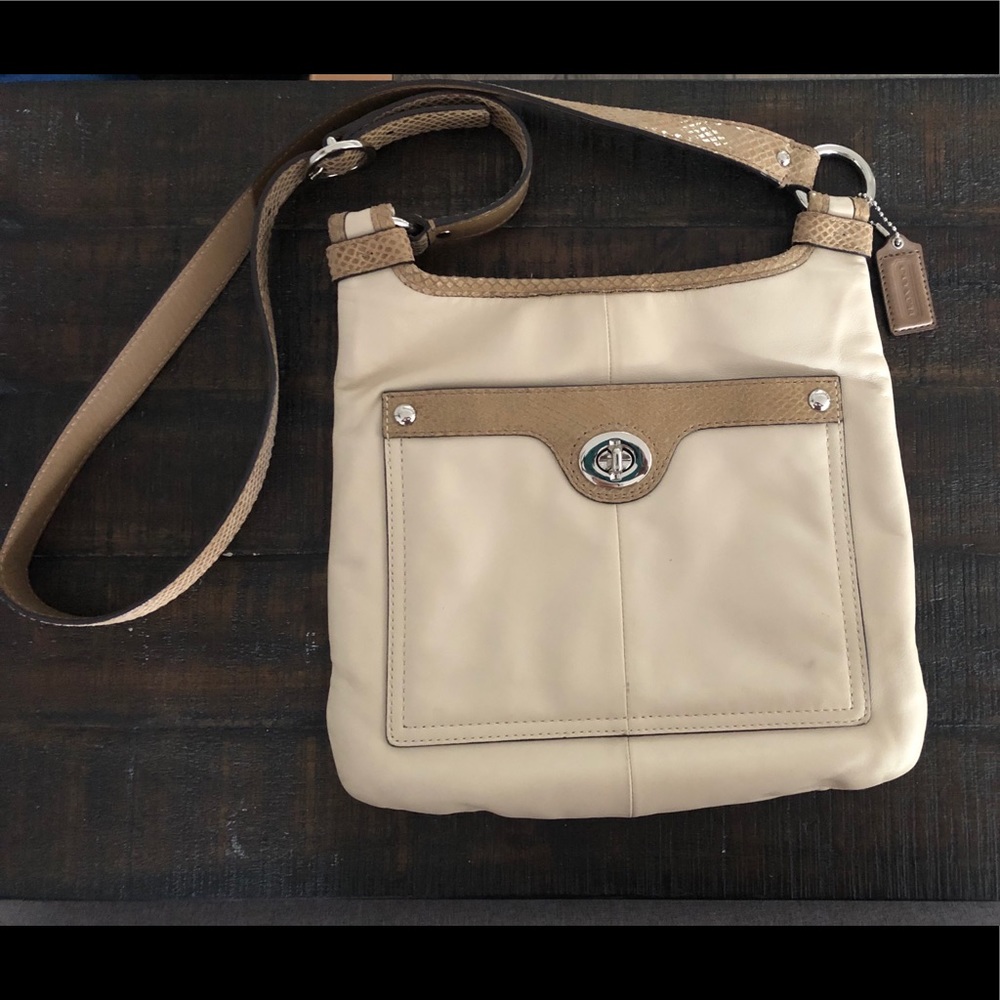 Coach messenger bag